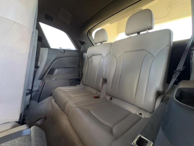 Photo of 2019 Carrara White Audi Q7