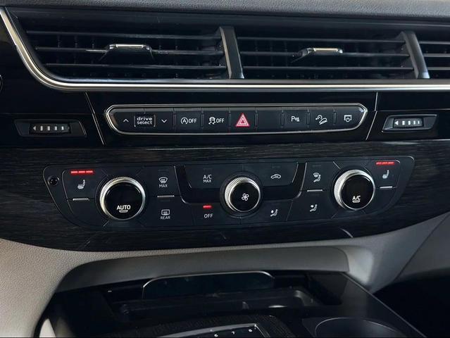 Photo of 2019 Carrara White Audi Q7