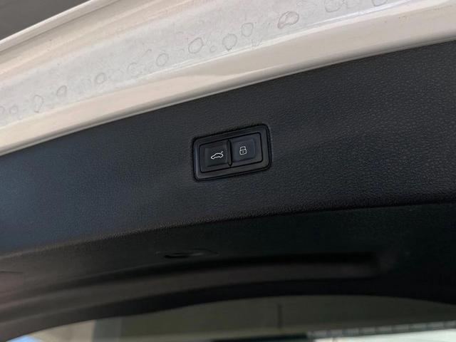 Photo of 2019 Carrara White Audi Q7