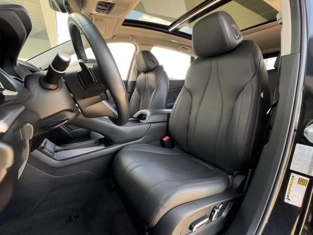Photo of 2024 Black Acura RDX