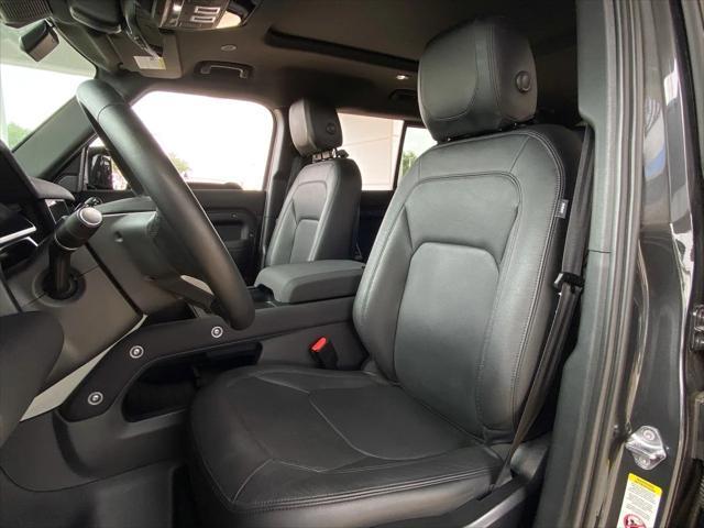 Photo of 2023 Othauc Other Au Land Rover Defender