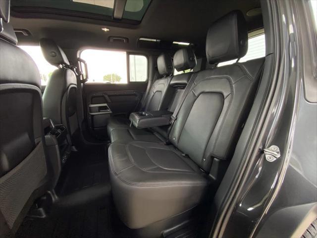 Photo of 2023 Othauc Other Au Land Rover Defender