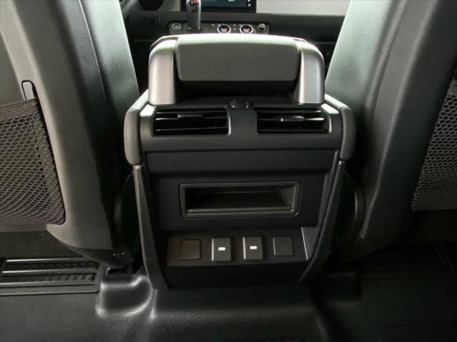 Photo of 2023 Othauc Other Au Land Rover Defender