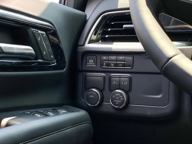 Photo of 2025 Black Chevrolet Tahoe