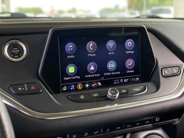 Photo of 2021 Silver Ice Metallic Chevrolet Blazer