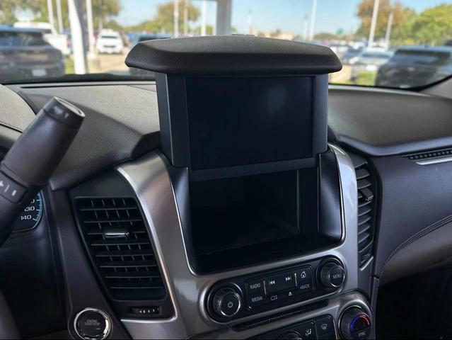 Photo of 2019 Summit White Chevrolet Tahoe