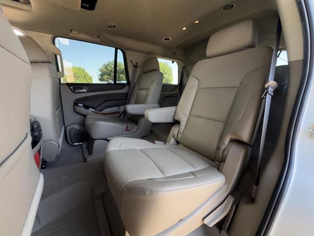 Photo of 2019 Summit White Chevrolet Tahoe