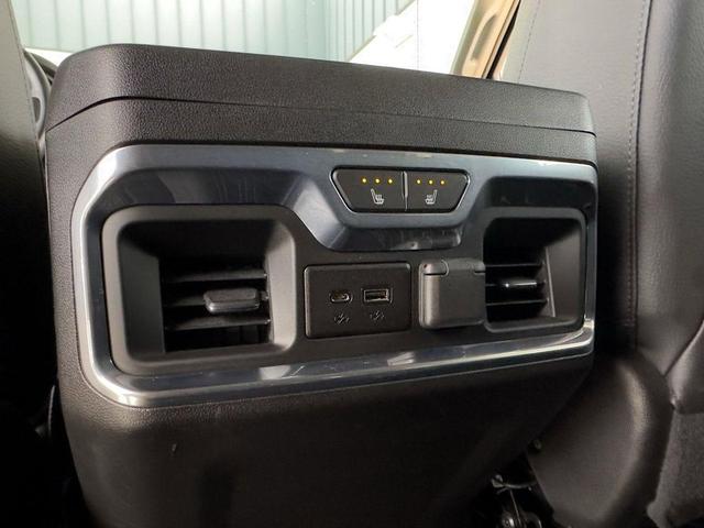Photo of 2021 Quicksilver Metallic GMC Sierra 2500
