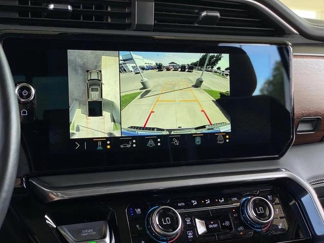 Photo of 2022 White Frost Tricoat GMC Sierra 1500