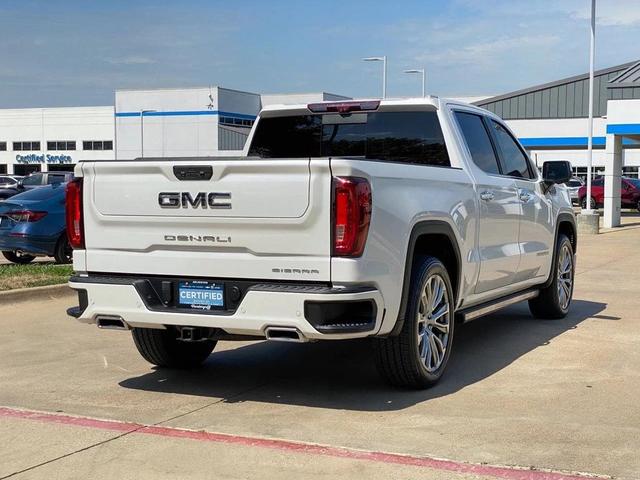 Photo of 2022 White Frost Tricoat GMC Sierra 1500