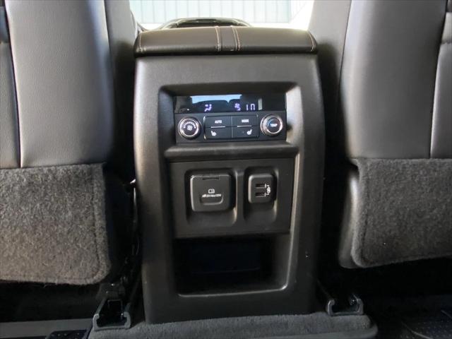 Photo of 2021 Mosaic Black Metallic Chevrolet Traverse
