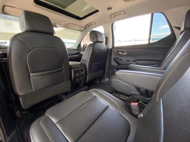 Photo of 2021 Mosaic Black Metallic Chevrolet Traverse