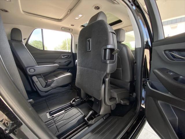 Photo of 2021 Mosaic Black Metallic Chevrolet Traverse