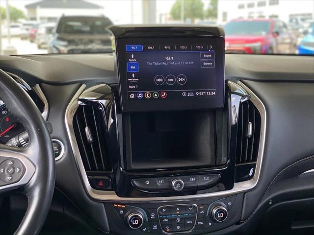 Photo of 2021 Mosaic Black Metallic Chevrolet Traverse