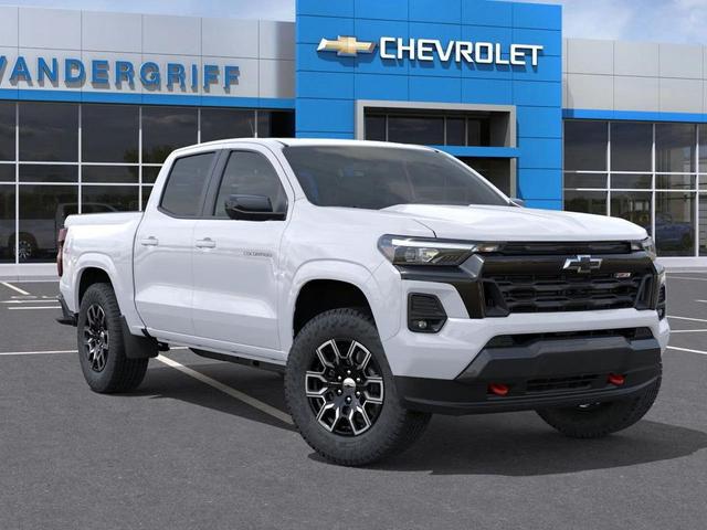 Photo of 2026 Exterior, Summit White (g) 8624 Chevrolet Colorado