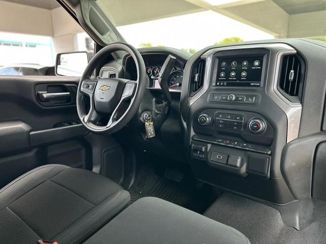Photo of 2019 Summit White Chevrolet Silverado 1500