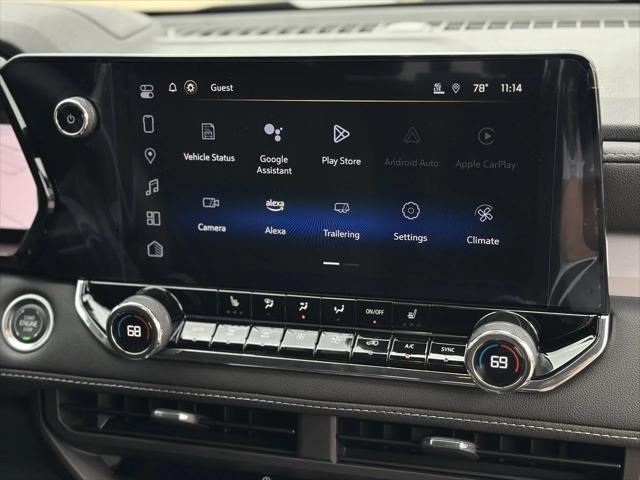 Photo of 2025 Black Chevrolet Colorado