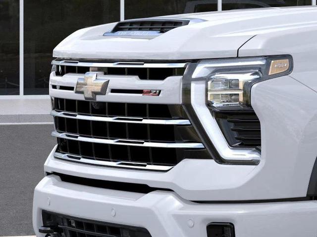 Photo of 2025 Summit White Chevrolet Silverado 2500