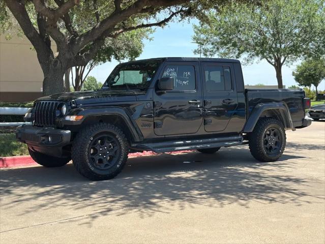 Photo of 2023 Silver Zynith Clearcoat Jeep Gladiator
