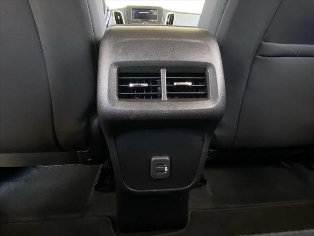 Photo of 2022 Silver Ice Metallic Chevrolet Equinox