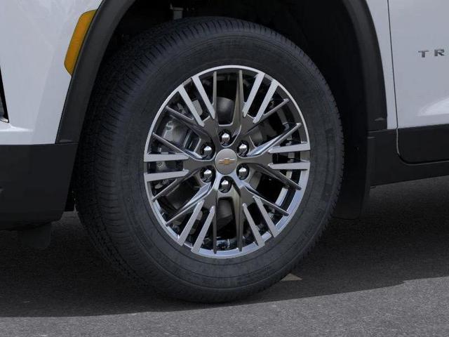 Photo of 2026 Polar White Tricoat Chevrolet Traverse