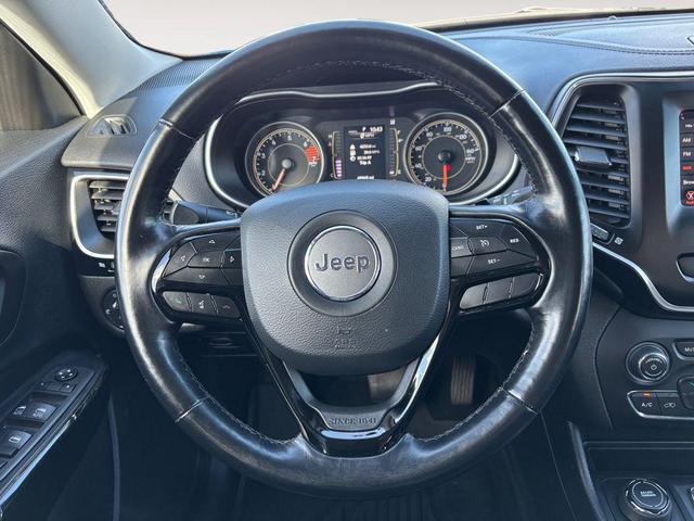 Photo of 2021 Hydro Blue Pearlcoat Jeep Cherokee