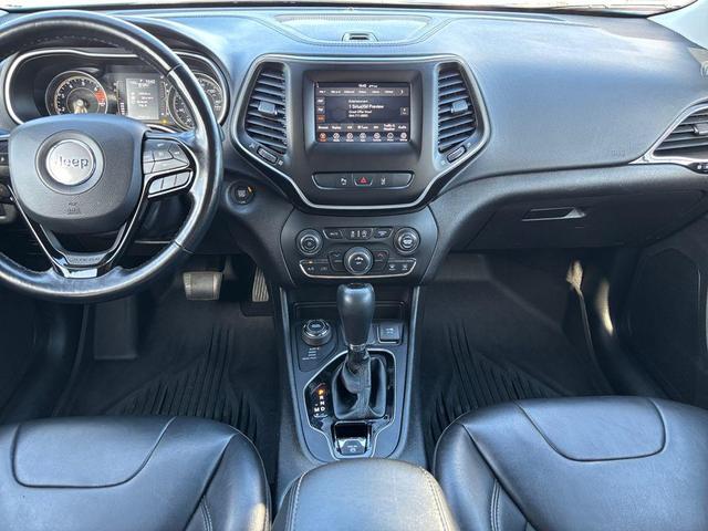 Photo of 2021 Hydro Blue Pearlcoat Jeep Cherokee