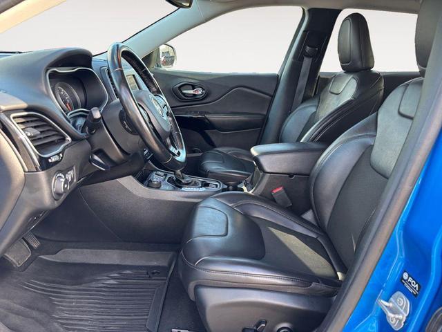 Photo of 2021 Hydro Blue Pearlcoat Jeep Cherokee