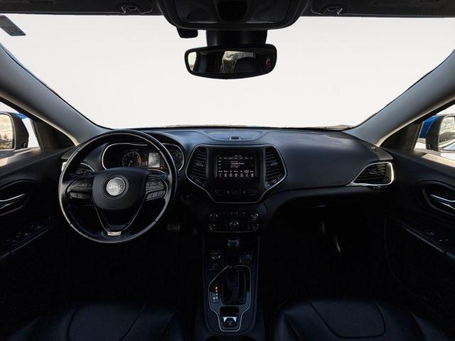 Photo of 2021 Hydro Blue Pearlcoat Jeep Cherokee