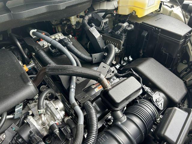 Photo of 2024 Ice Cap Toyota Sienna