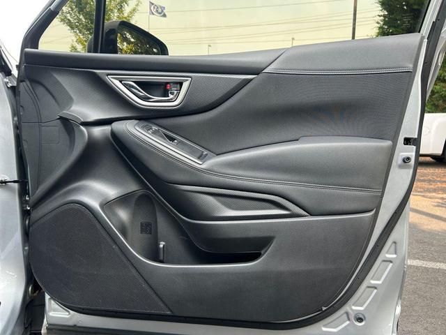 Photo of 2021 Ice Silver Subaru Forester