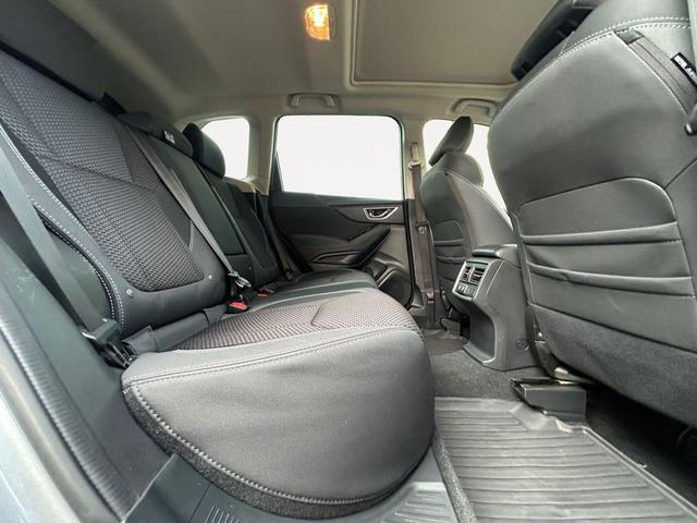 Photo of 2021 Ice Silver Subaru Forester