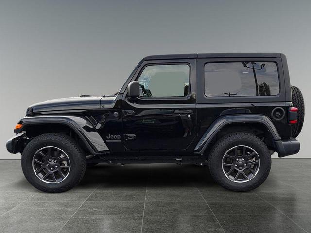Photo of 2021 Black Clearcoat Jeep Wrangler