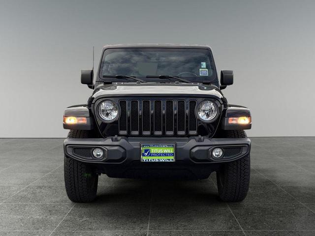 Photo of 2021 Black Clearcoat Jeep Wrangler