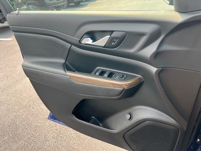 Photo of 2023 Ultra Blue Metallic GMC Acadia
