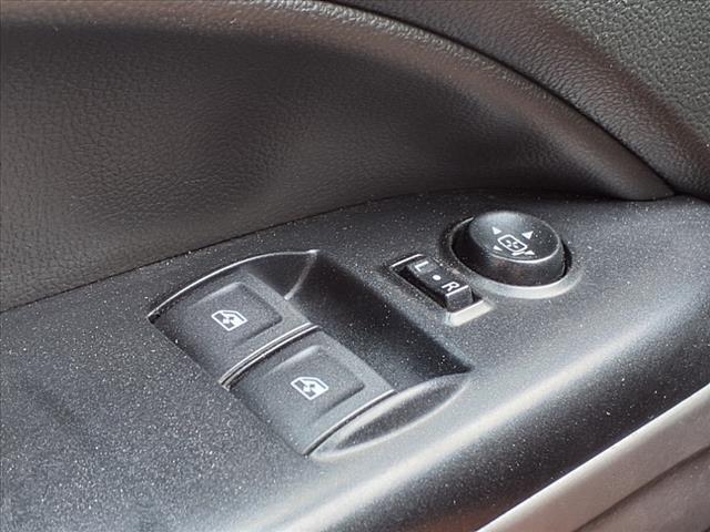 Photo of 2022 Summit White Chevrolet Colorado
