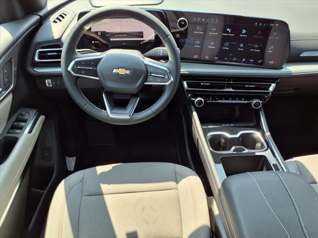Photo of 2026 Lakeshore Blue Metallic Chevrolet Traverse