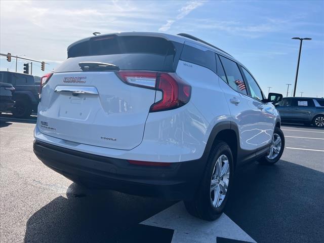 Photo of 2024 Summit White GMC Terrain
