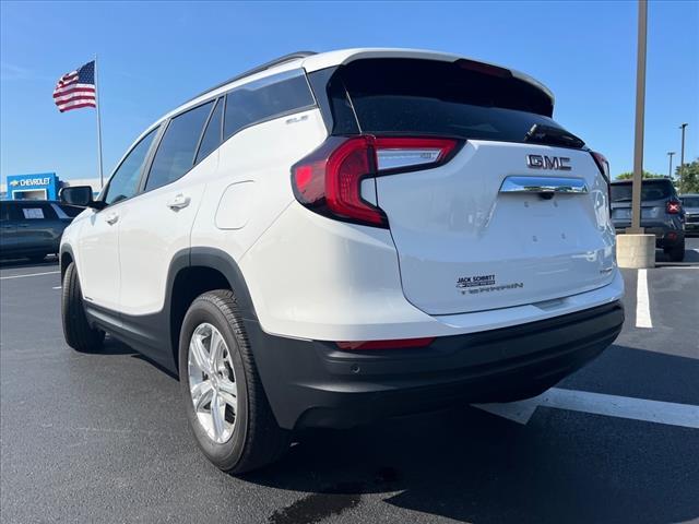 Photo of 2024 Summit White GMC Terrain