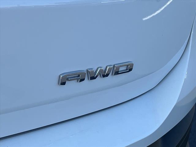 Photo of 2024 Summit White GMC Terrain
