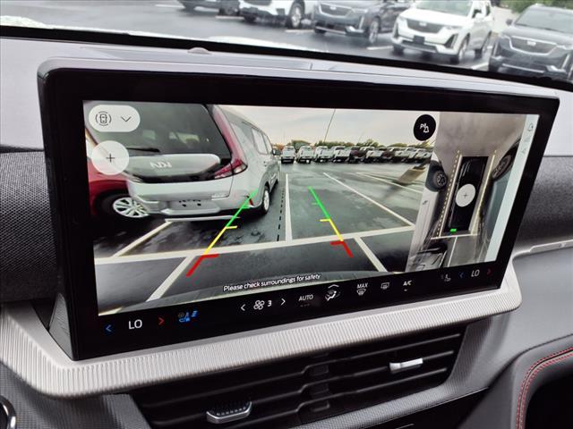 Photo of 2025 Star White Metallic Tri-Coat Ford Explorer