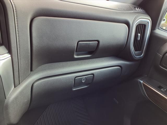 Photo of 2020 Silver Ice Metallic Chevrolet Silverado 1500