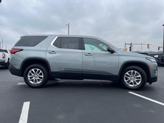 Photo of 2023 Sterling Gray Metallic Chevrolet Traverse