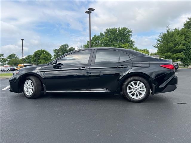Photo of 2025 Midnight Black Metallic Toyota Camry