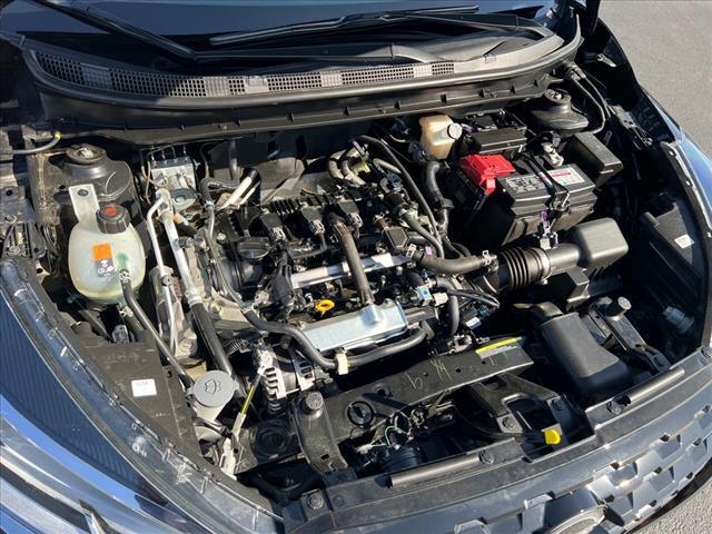 Photo of 2024 Super Black Nissan Kicks
