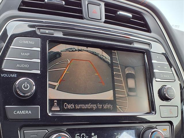Photo of 2023 Pearl White Tricoat Nissan Maxima