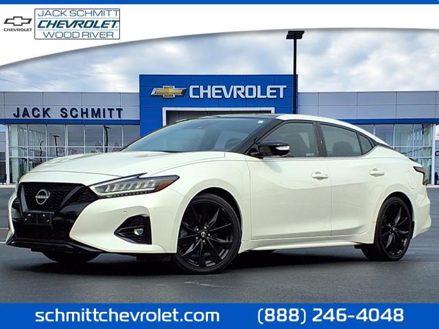 Photo of 2023 Pearl White Tricoat Nissan Maxima