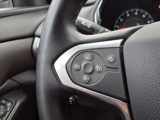 Photo of 2023 Summit White Chevrolet Traverse