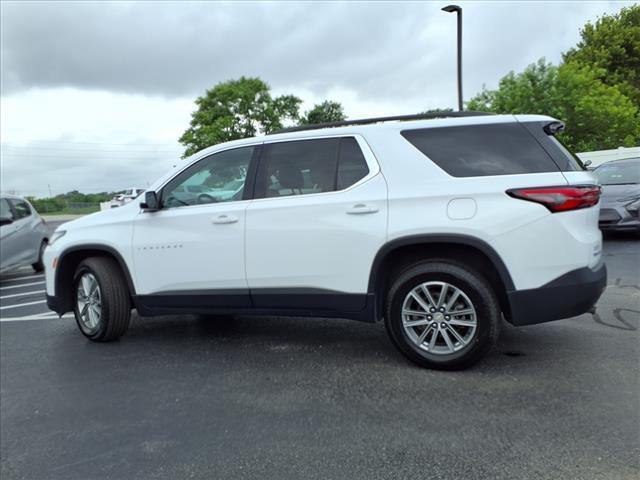 Photo of 2023 Summit White Chevrolet Traverse