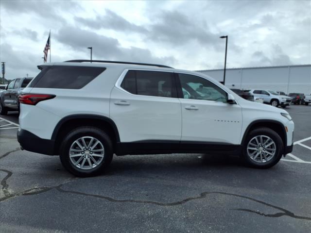 Photo of 2023 Summit White Chevrolet Traverse